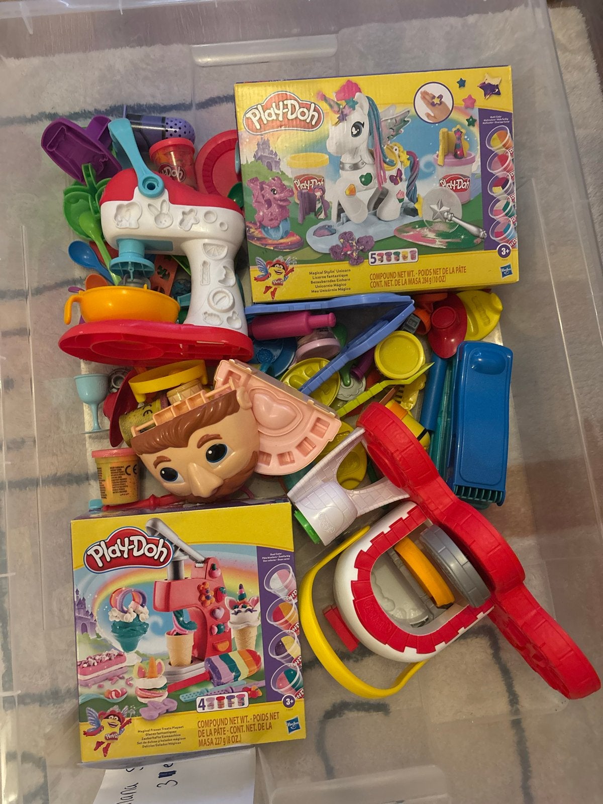 Play-Doh speelset met veel accessoires en klei, Ophalen of Verzenden, Gebruikt, Knutselen