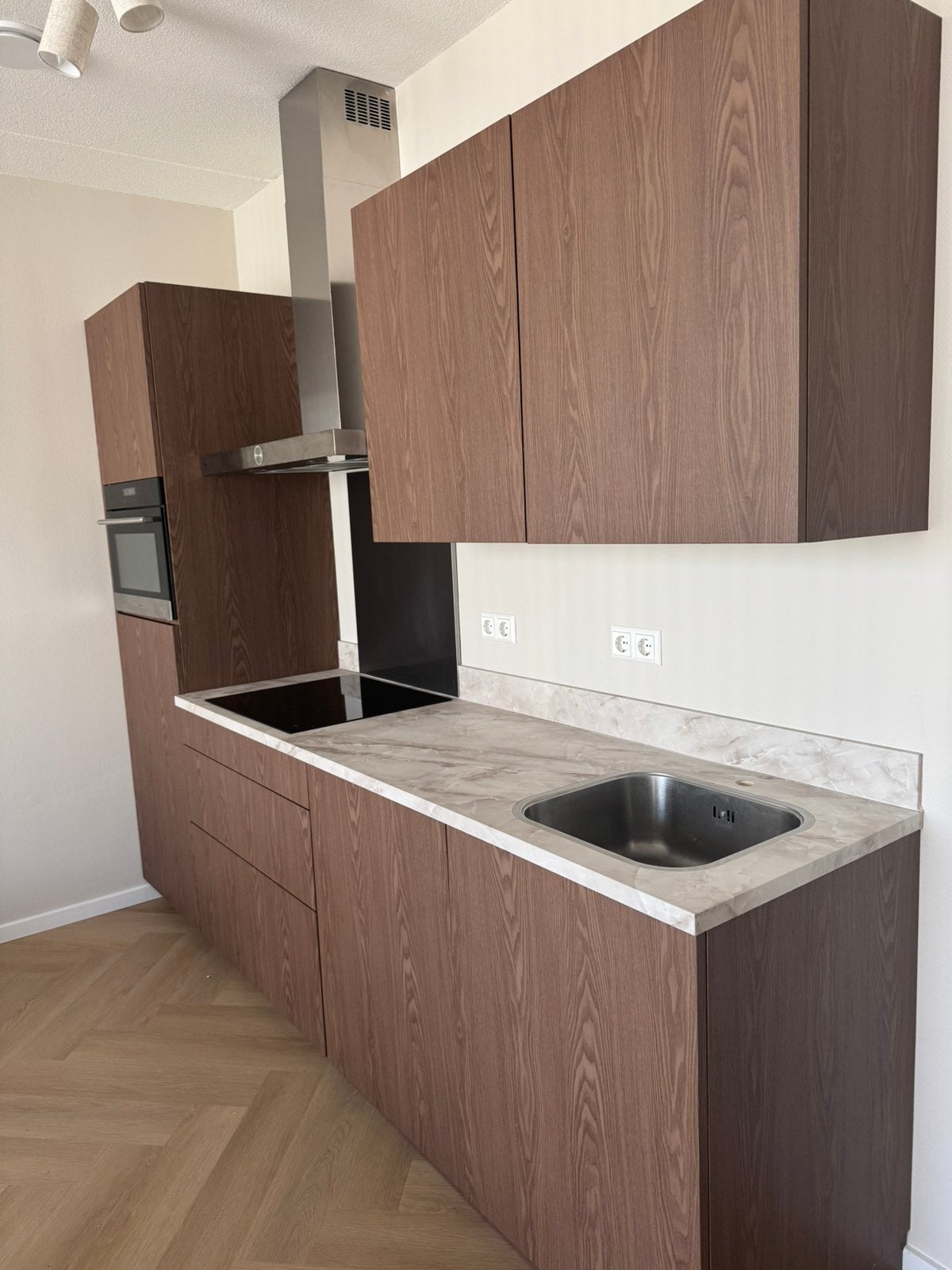 Keuken wrappen vanaf 250,- ACTIE ACTIE! ruim 6 jaar ervaring, Huis en Inrichting, Keuken | Complete keukens, Ophalen, Zo goed als nieuw