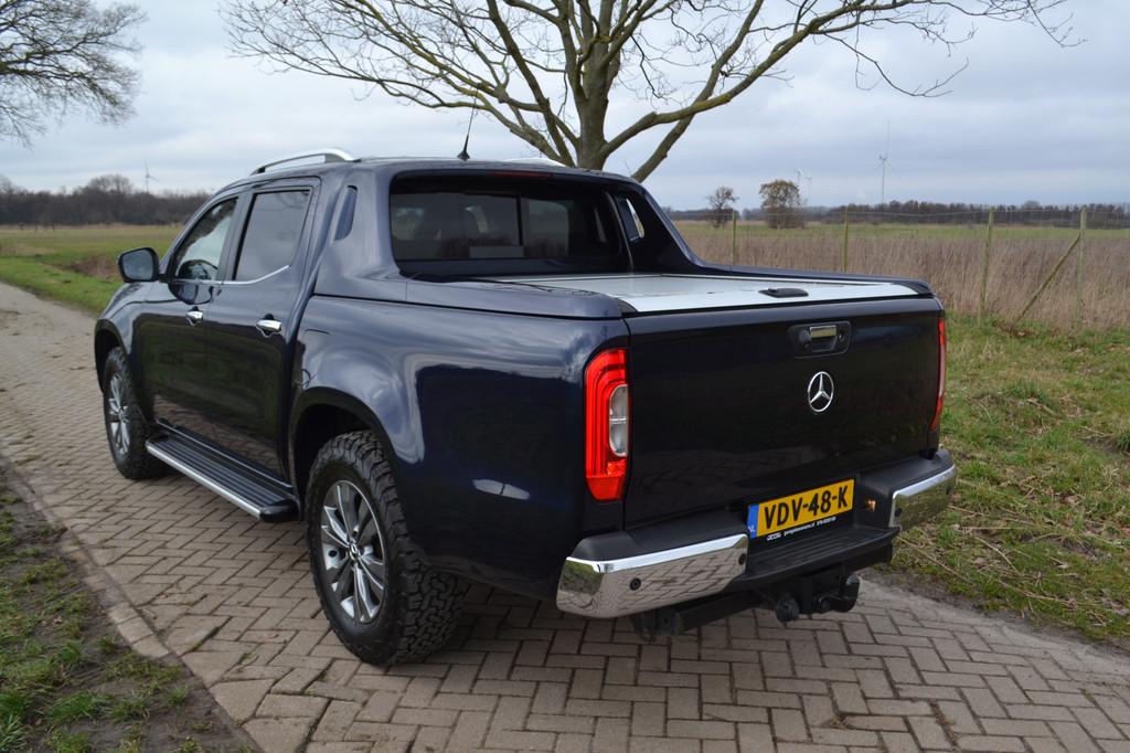 Mercedes-Benz X-Klasse 250 d 4-MATIC Pure (bj 2017), Auto's, Mercedes-Benz, Gebruikt, Blauw, Leder, Bedrijf