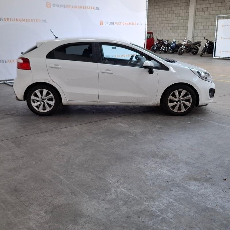 Personenauto, Kia, Rio, 1.2 CVVT Plus Pack, 2013, Auto's, Euro 5, 40 €/maand, 4 cilinders, Wit