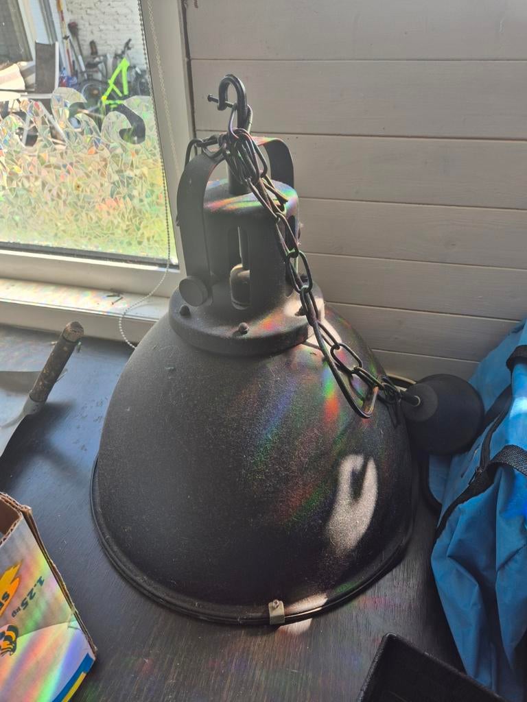 Vintage industriële hanglamp, zwart metaal, Ophalen, Gebruikt, 50 tot 75 cm, Industrieel, Vintage