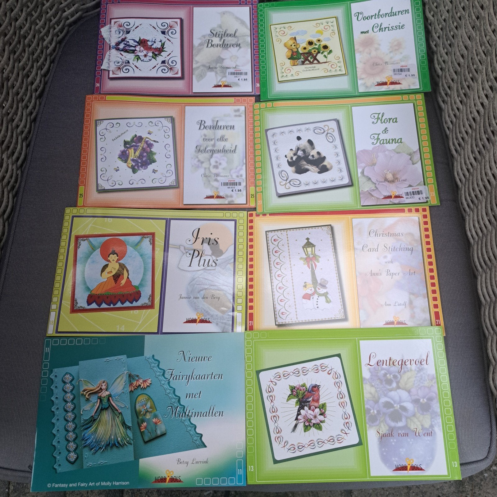 13 Hobbydols Knutselboekjes - Borduren & Kaarten Maken, Gebruikt, Ophalen of Verzenden, Papier of Karton, Knutselboek