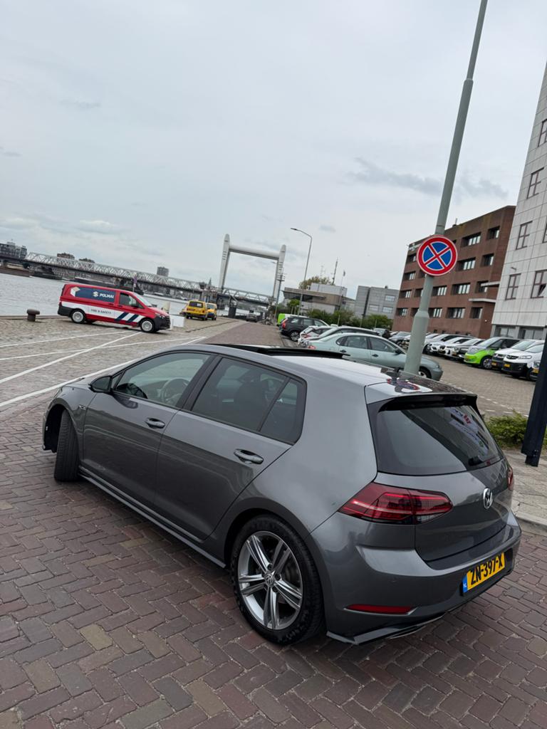 Volkswagen Golf 1.5 TSI 150pk 7-DSG 2019 LEASE OVERNAME, 15 km/l, 1498 cc, 4 cilinders, Origineel Nederlands