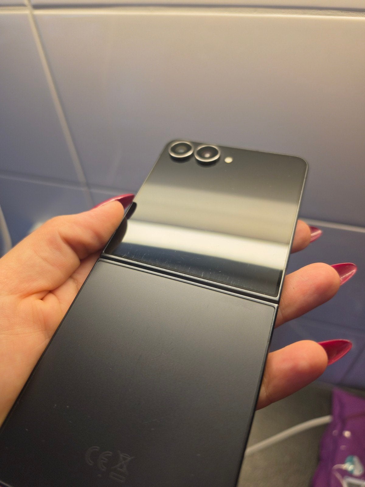 Foto 5 van Samsung Galaxy Z Flip 7 256GB Zwart - Zo goed als nieuw