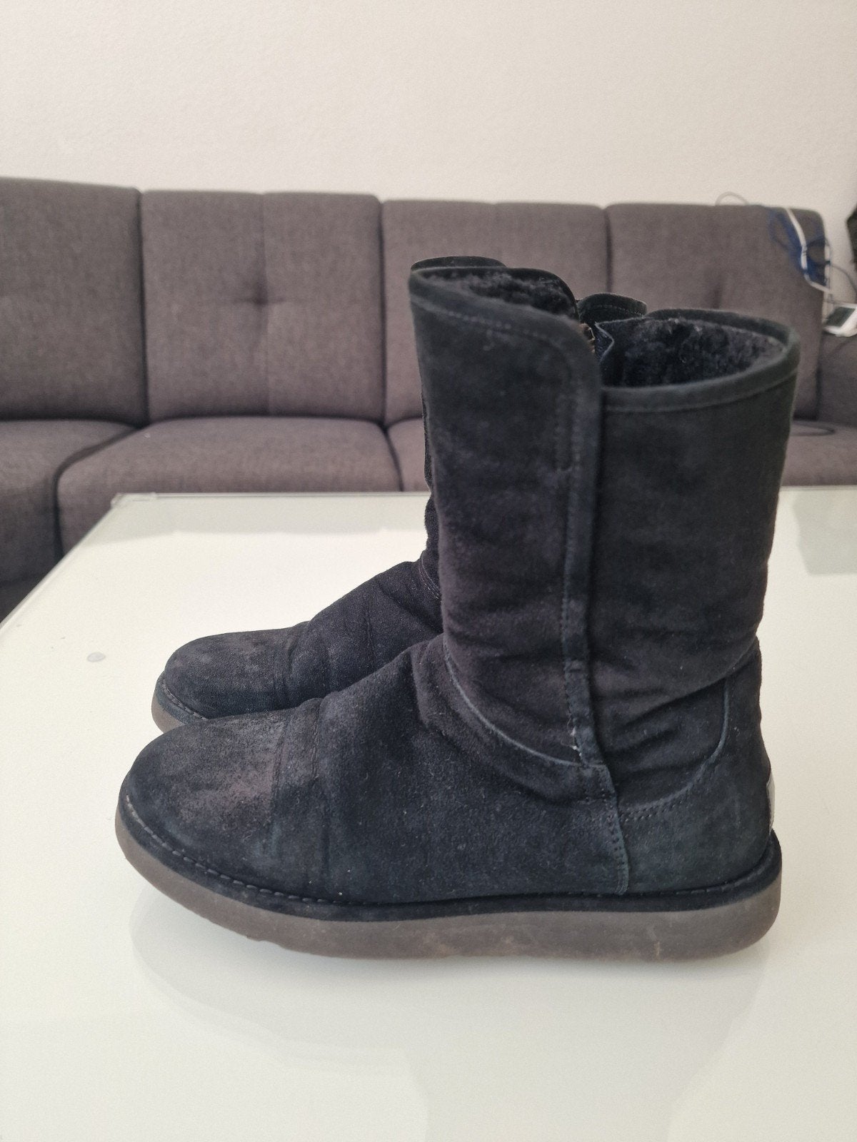 Zwarte UGG-achtige laarzen met rits - Maat 36, Kleding | Dames, Schoenen, Ophalen, Zwart, Lage of Enkellaarzen, Onbekend