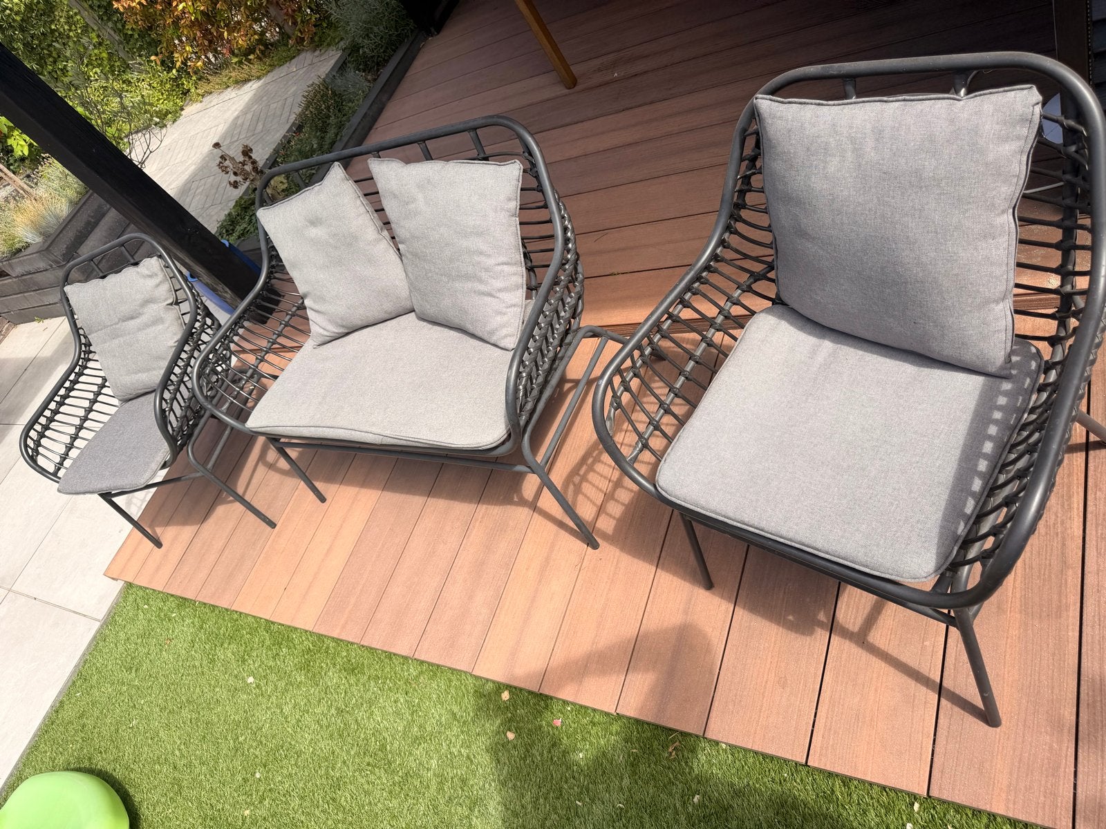 Tuinset: 2 Stoelen en 1 Bankje met Kussens, Ophalen, Gebruikt, Overige materialen, 4 zitplaatsen