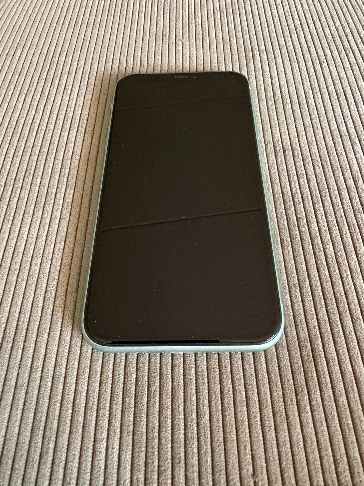 Een hele nette IPhone 11, Ophalen, Gebruikt, 75 %, IPhone 11