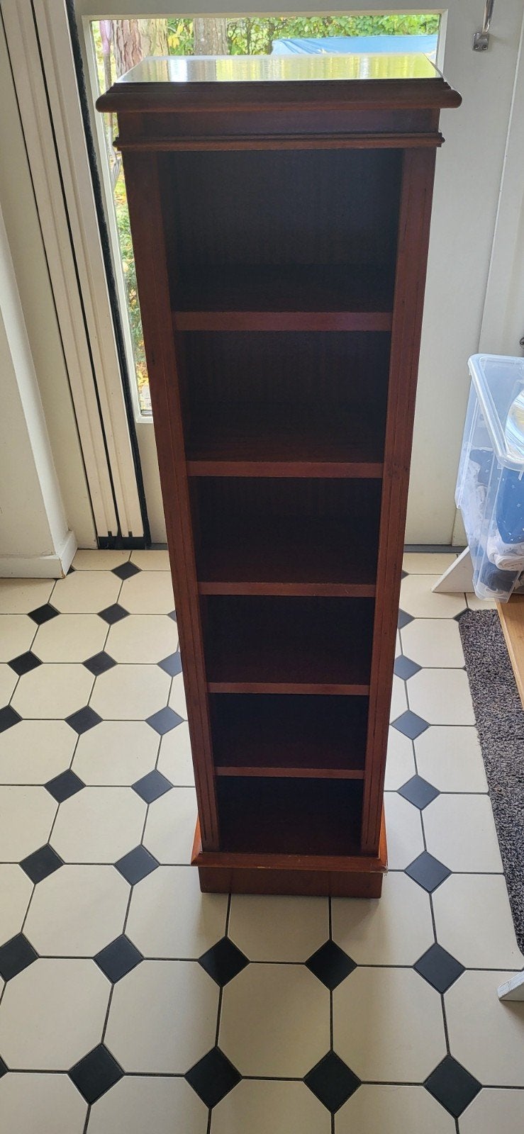 Smalle houten cdkast met 5 planken, Huis en Inrichting, Ophalen, Met plank(en), Minder dan 50 cm, Gebruikt