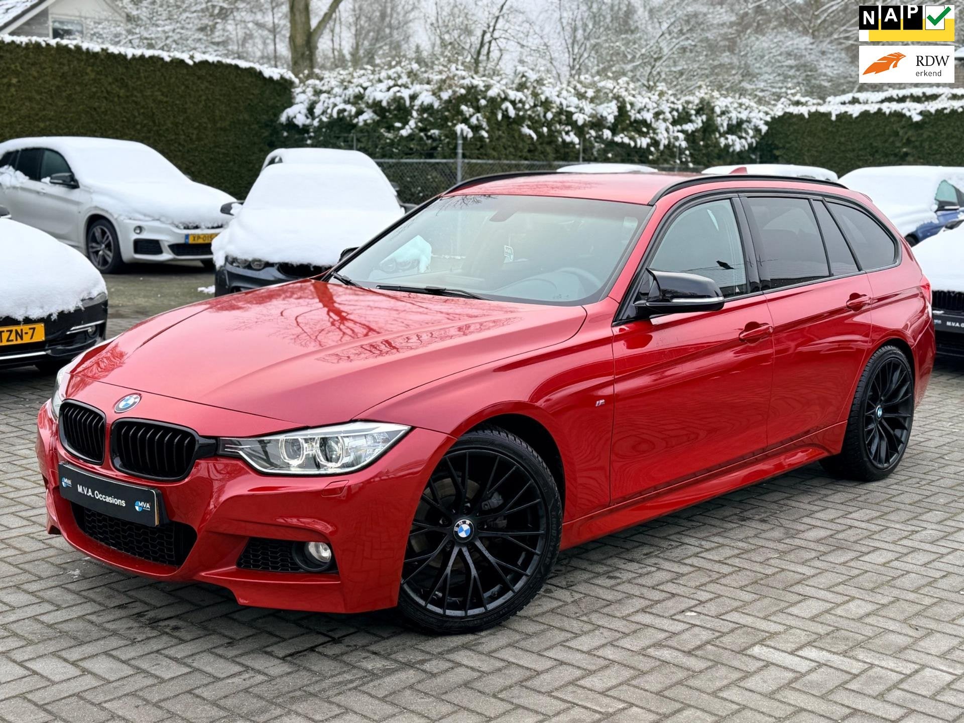 BMW 3-serie Touring 316i Executive M Sport|Nieuwe Ketting +, Auto's, 4 cilinders, Alcantara, Origineel Nederlands, Handgeschakeld