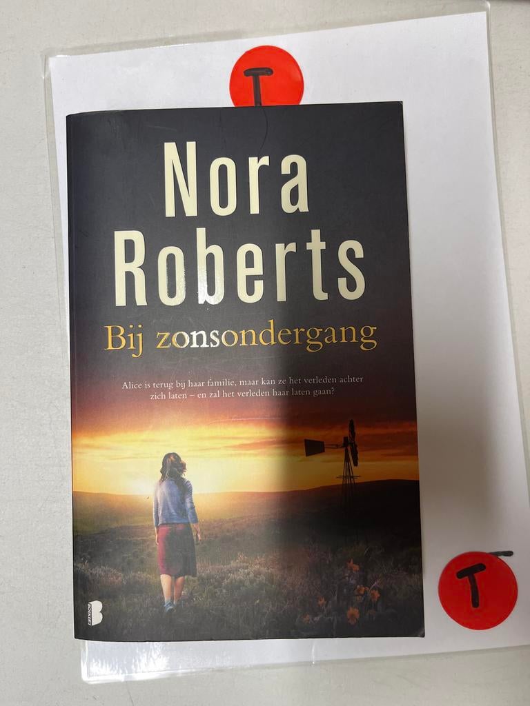 Nora Roberts - Bij zonsondergang, Cd's en Dvd's, Ophalen of Verzenden, Zo goed als nieuw