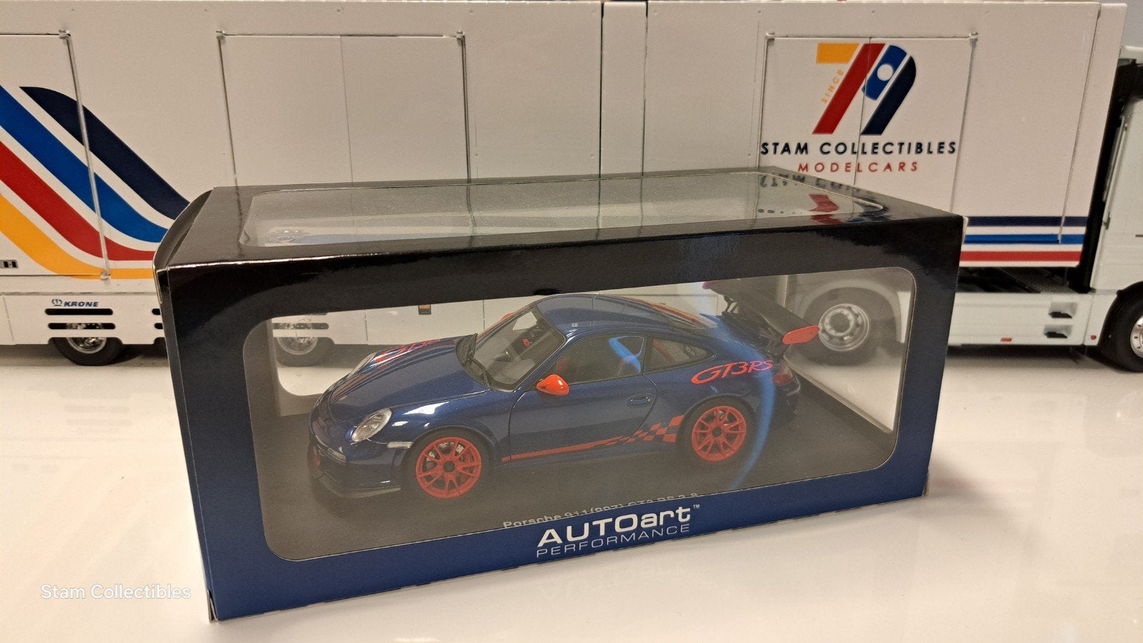 AUTOart Porsche 911 997 GT3 RS 3.8 Blue with Red stripes, Hobby en Vrije tijd, Modelauto's | 1:18, Auto, Autoart, Ophalen of Verzenden