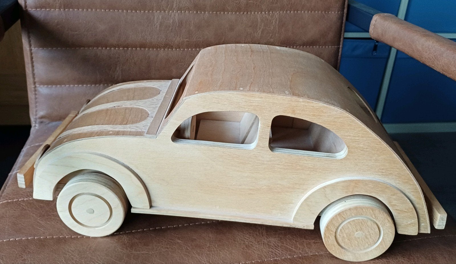 Mooie houten auto model volkswagen kever, Ophalen, Auto