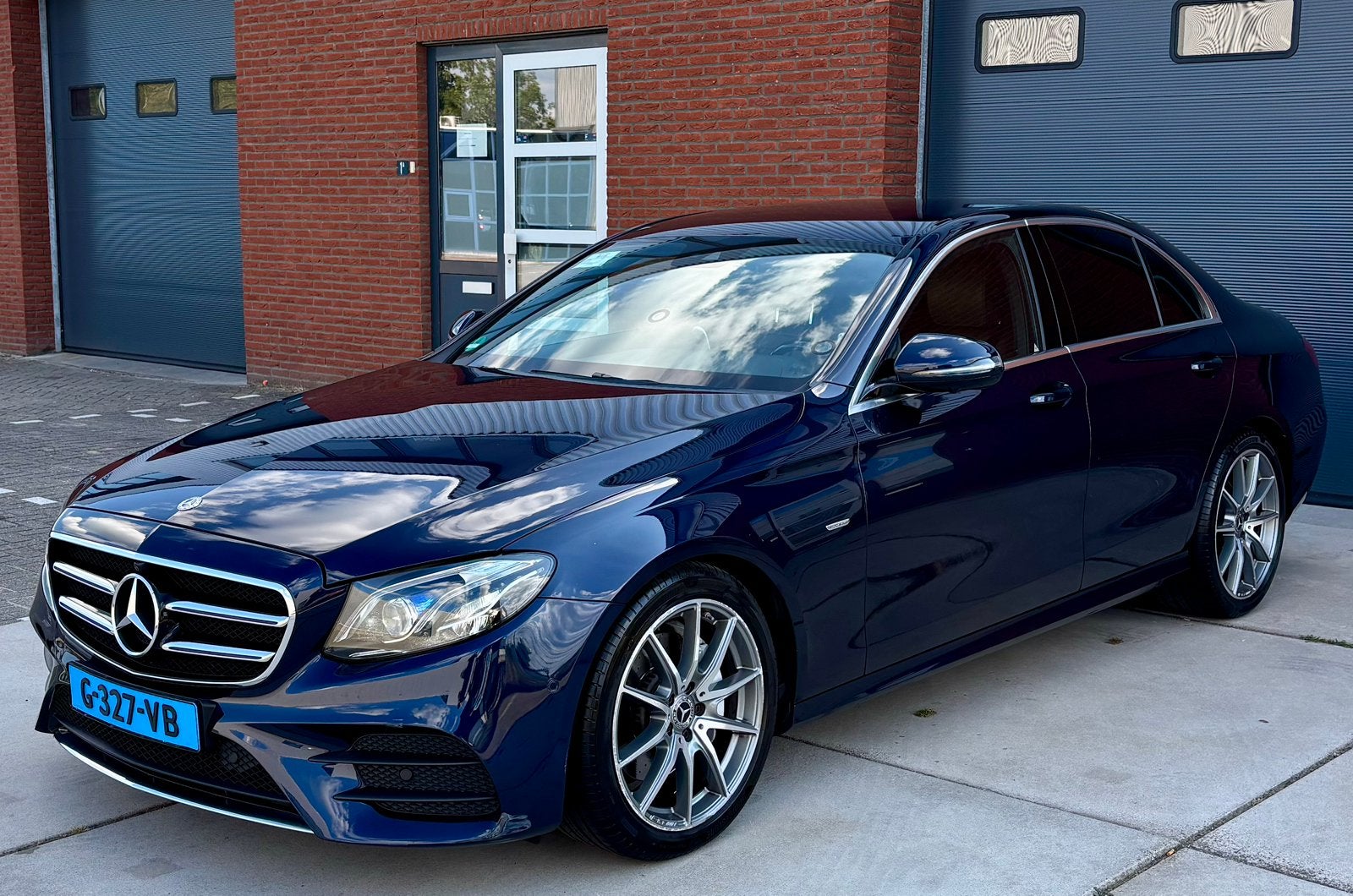Mercedes-Benz E-Klasse E220 d 194pk 9G-TRONIC 2019 Blauw, Auto's, Automaat, Achterwielaandrijving, 4 cilinders, Blauw