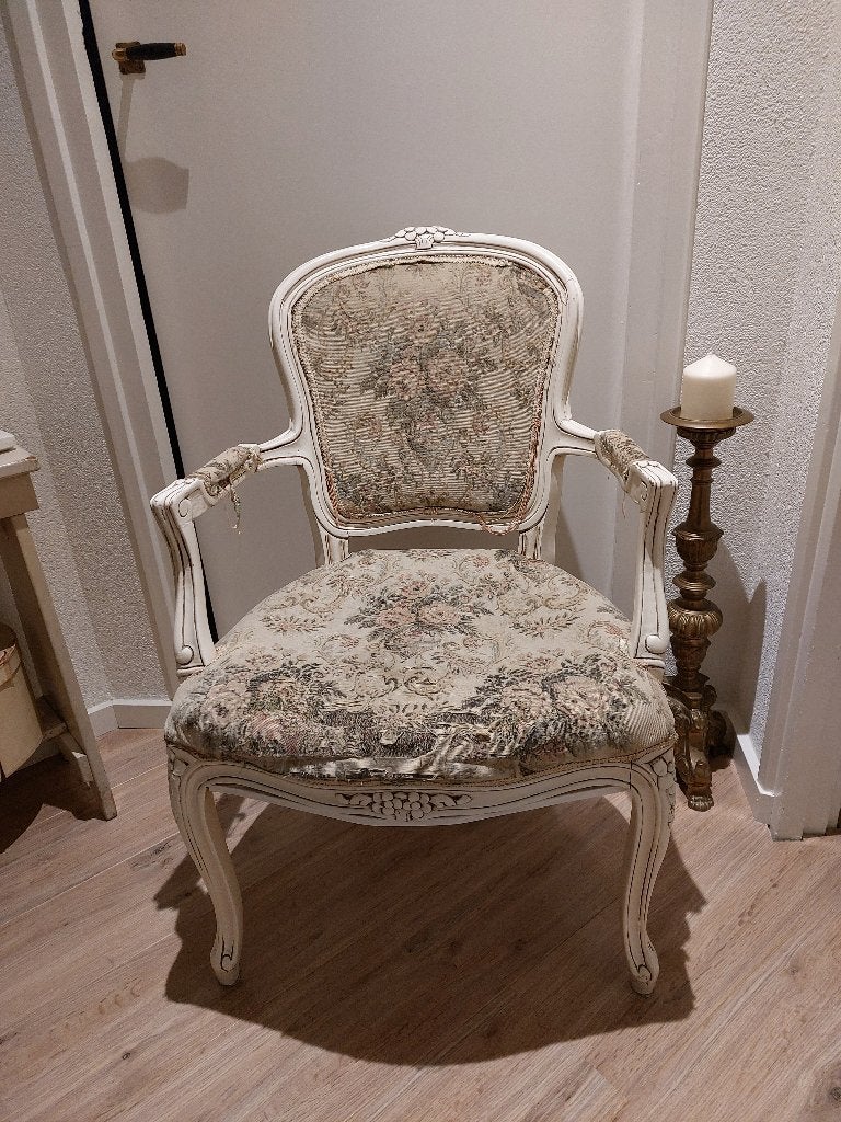 Charmante brocante stoel met een zithoogte van 42cm., Ophalen, Gebruikt, Wit, Eén