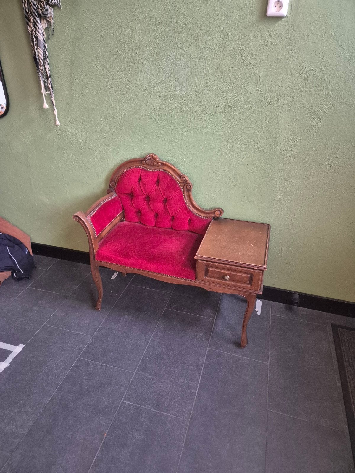Vintage Telefoonbankje met Rode Velours Bekleding, Ophalen