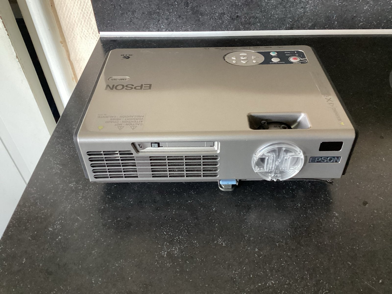 Epson EMP-765 Beamer/Projector - incl tas en accessoires, Ophalen of Verzenden, Gebruikt, LCD, Overige resoluties