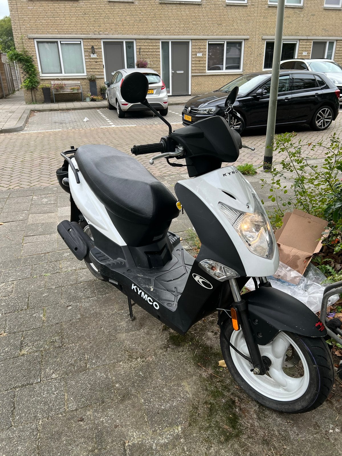 Kymco Agility 4T uit 2014 met 5587 km en 2 sloten, Ophalen, Gebruikt, Benzine, Agility