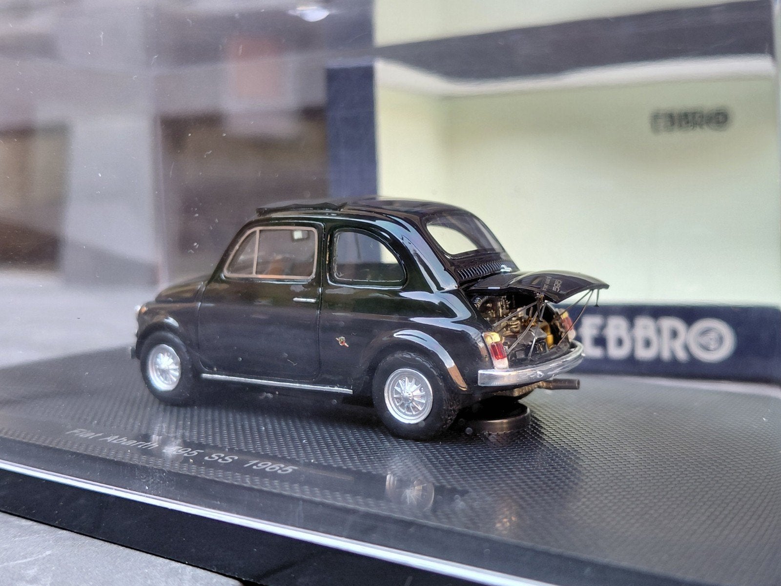 Fiat Abarth 595 SS 1965 zwart 1/43 Ebbro resin 44502, Ophalen of Verzenden, Nieuw, Auto, Overige merken
