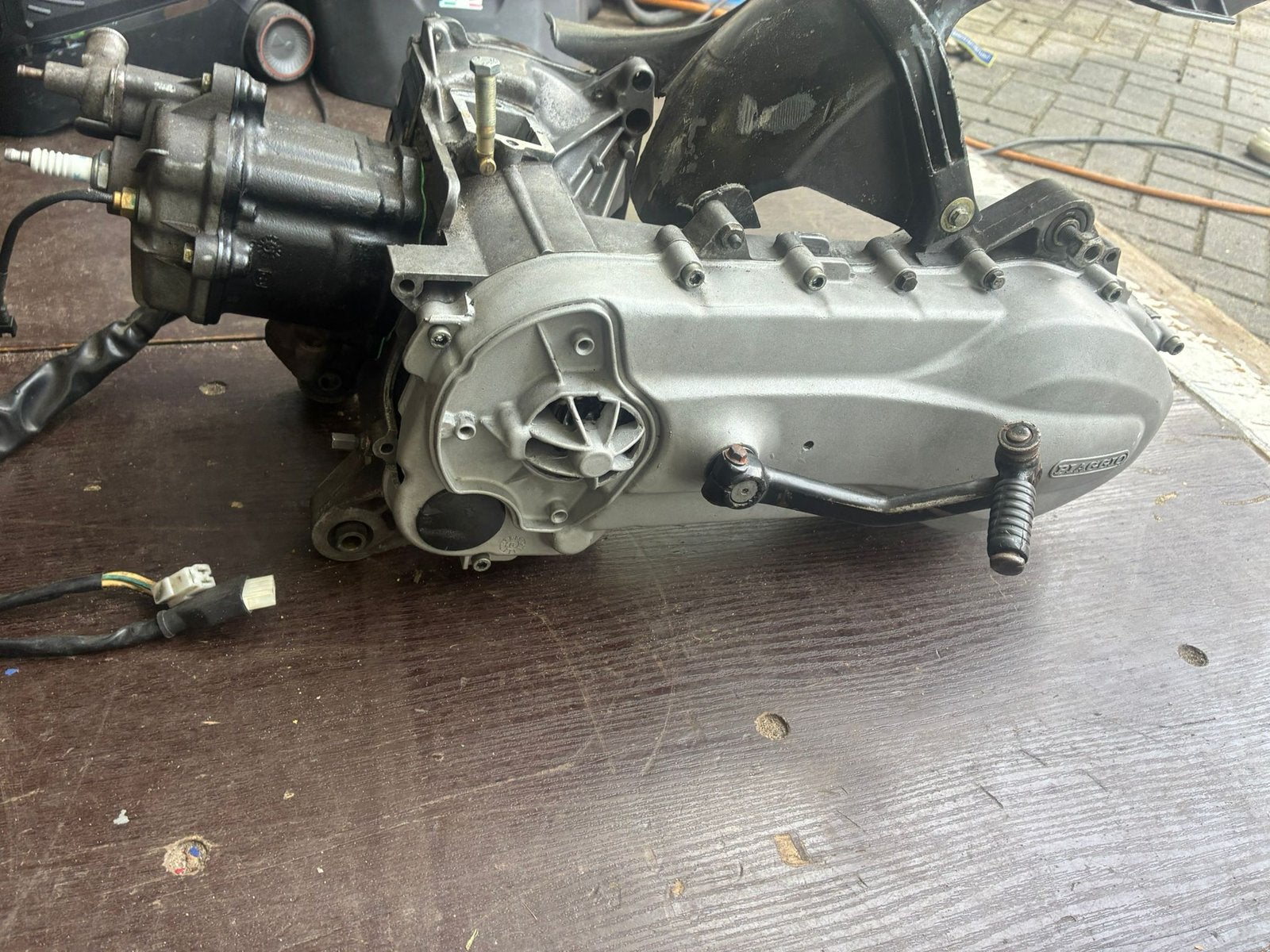 150cc hexagon blok, Ophalen