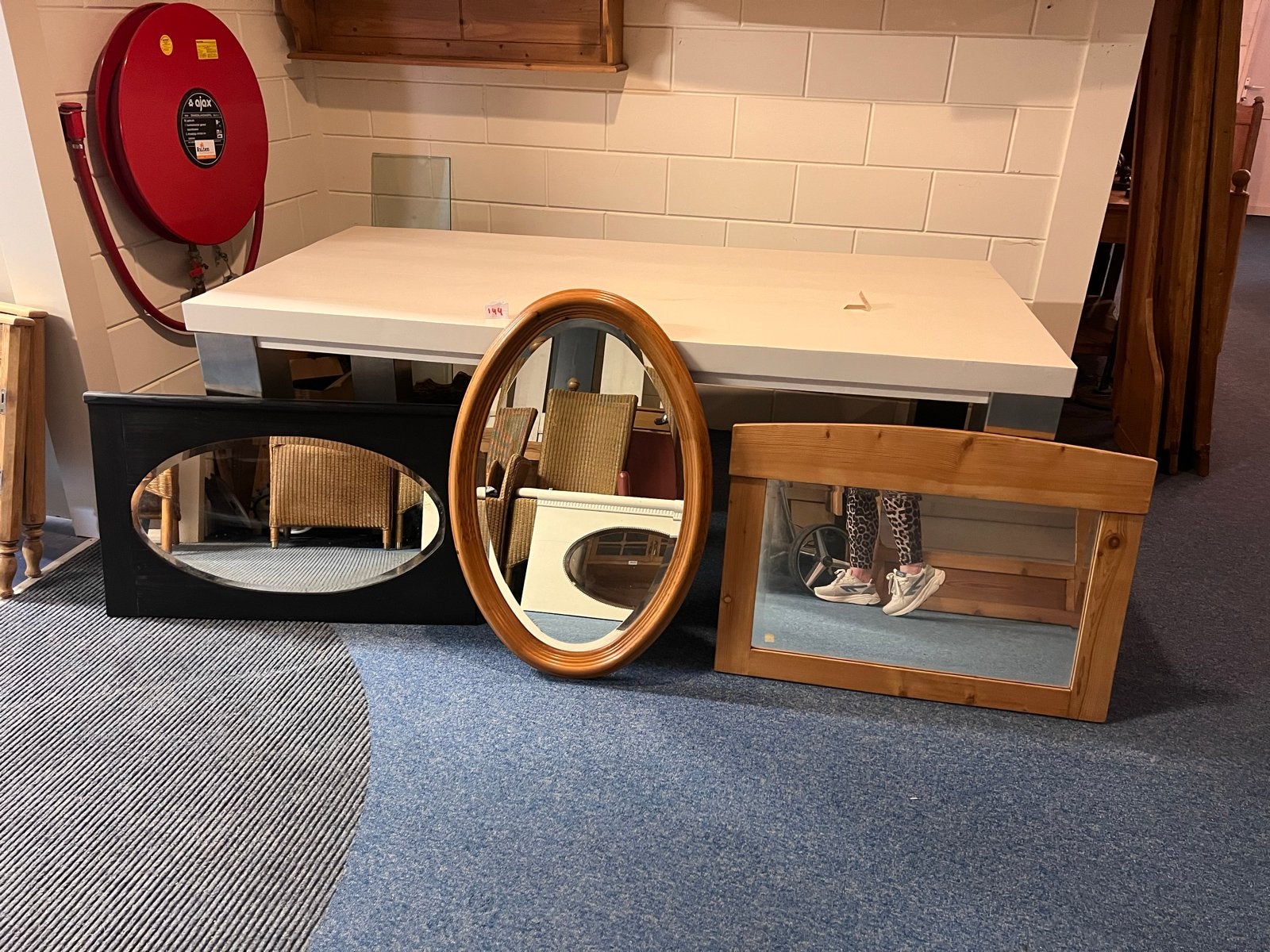 Nieuwe grenenhouten spiegels - €5,00, Huis en Inrichting, Woonaccessoires | Spiegels, Ophalen, Nieuw, Minder dan 100 cm, Ovaal
