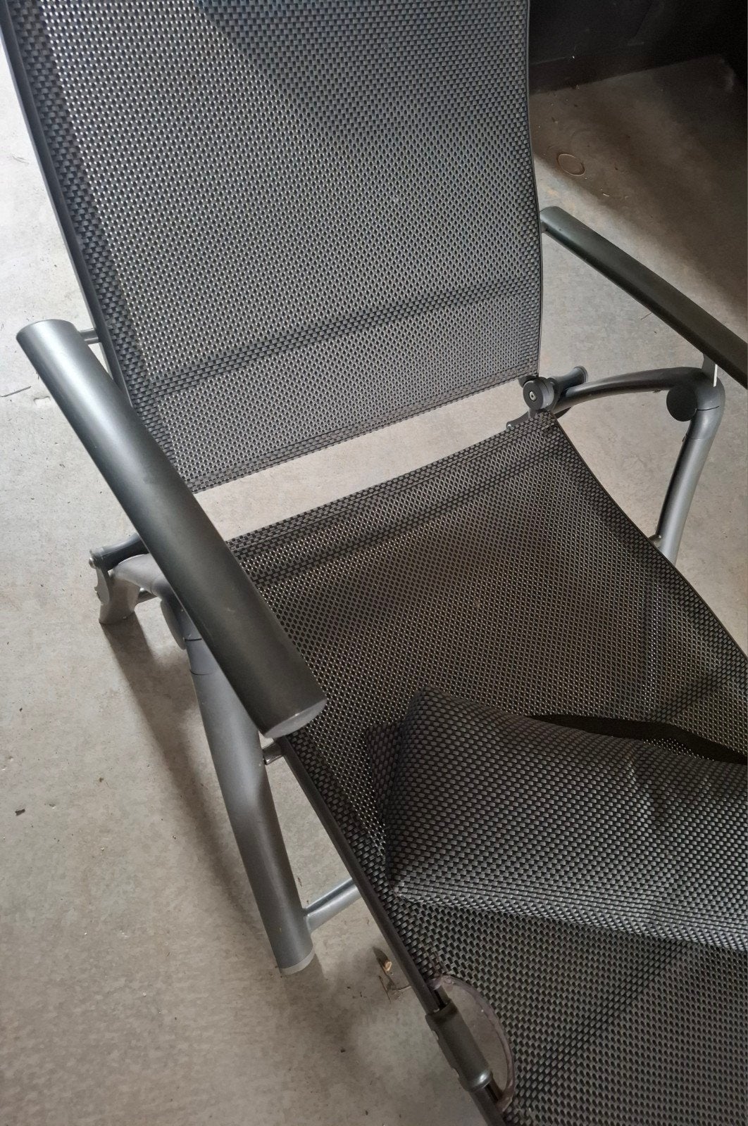 Ligbed R&S Design, antracietgrijs met kussen 60x200cm, zgan!, Ophalen, Zo goed als nieuw, Aluminium, Inklapbaar