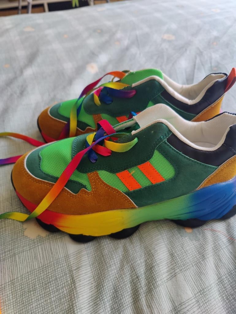 Nieuwe Regenboog Sneakers - Maat 39/40, Ophalen, Nieuw, Overige kleuren, Sneakers of Gympen