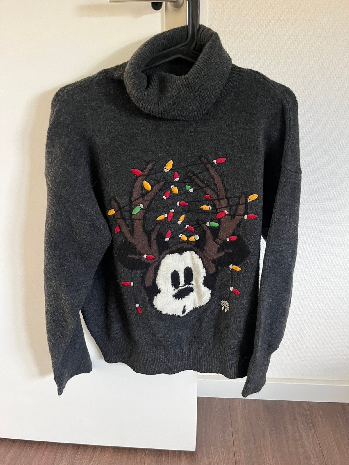 Zara Disney Mickey Mouse kersttrui, maat S, Ophalen of Verzenden, Zo goed als nieuw, Maat 36 (S), Grijs