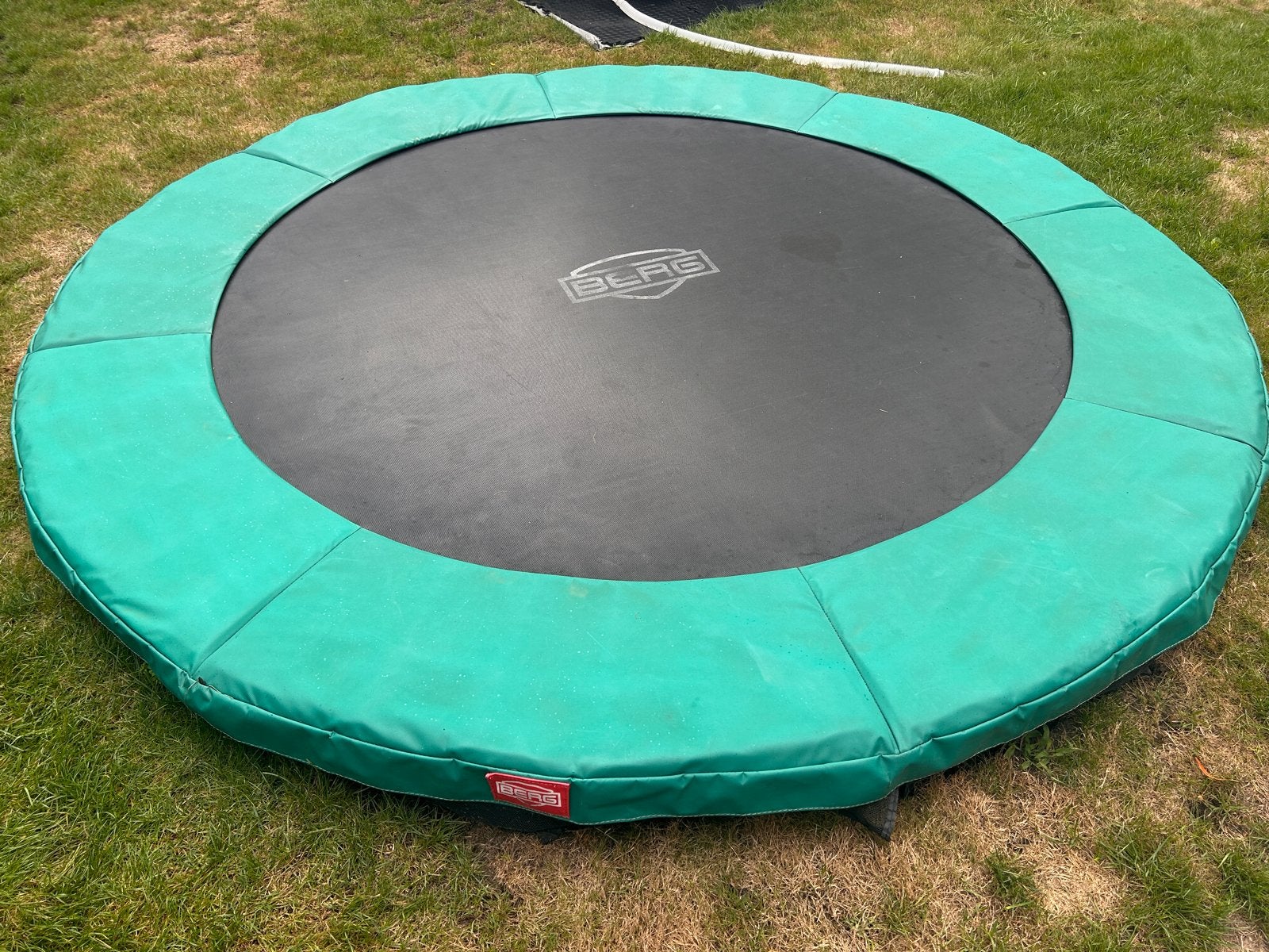Berg Inground Trampoline 300cm - Gebruikt, Kinderen en Baby's, Speelgoed | Buiten | Trampolines, Ophalen, Gebruikt