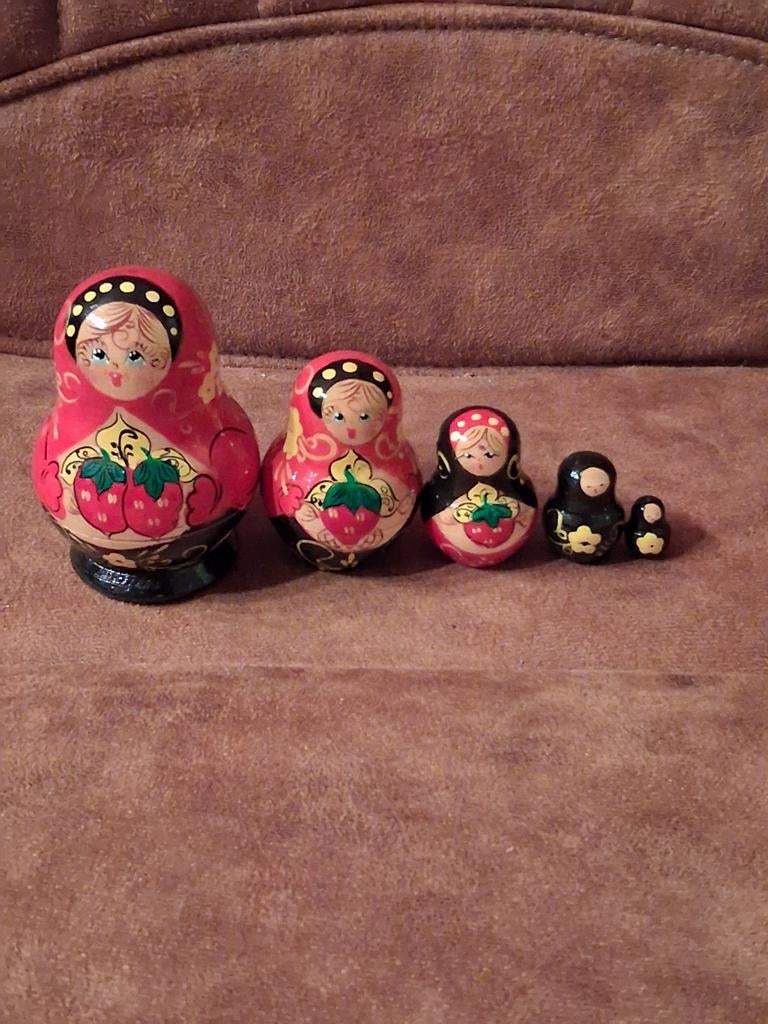 Russische Matroesjka Set - 5-delig - Aardbeien - 8 cm, Ophalen of Verzenden, Gebruikt