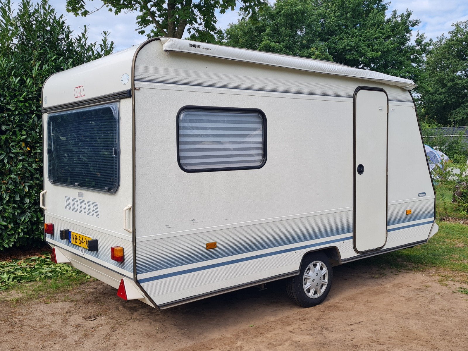 Adria 641KG kenteken stapelbed voortent caravan, Ophalen