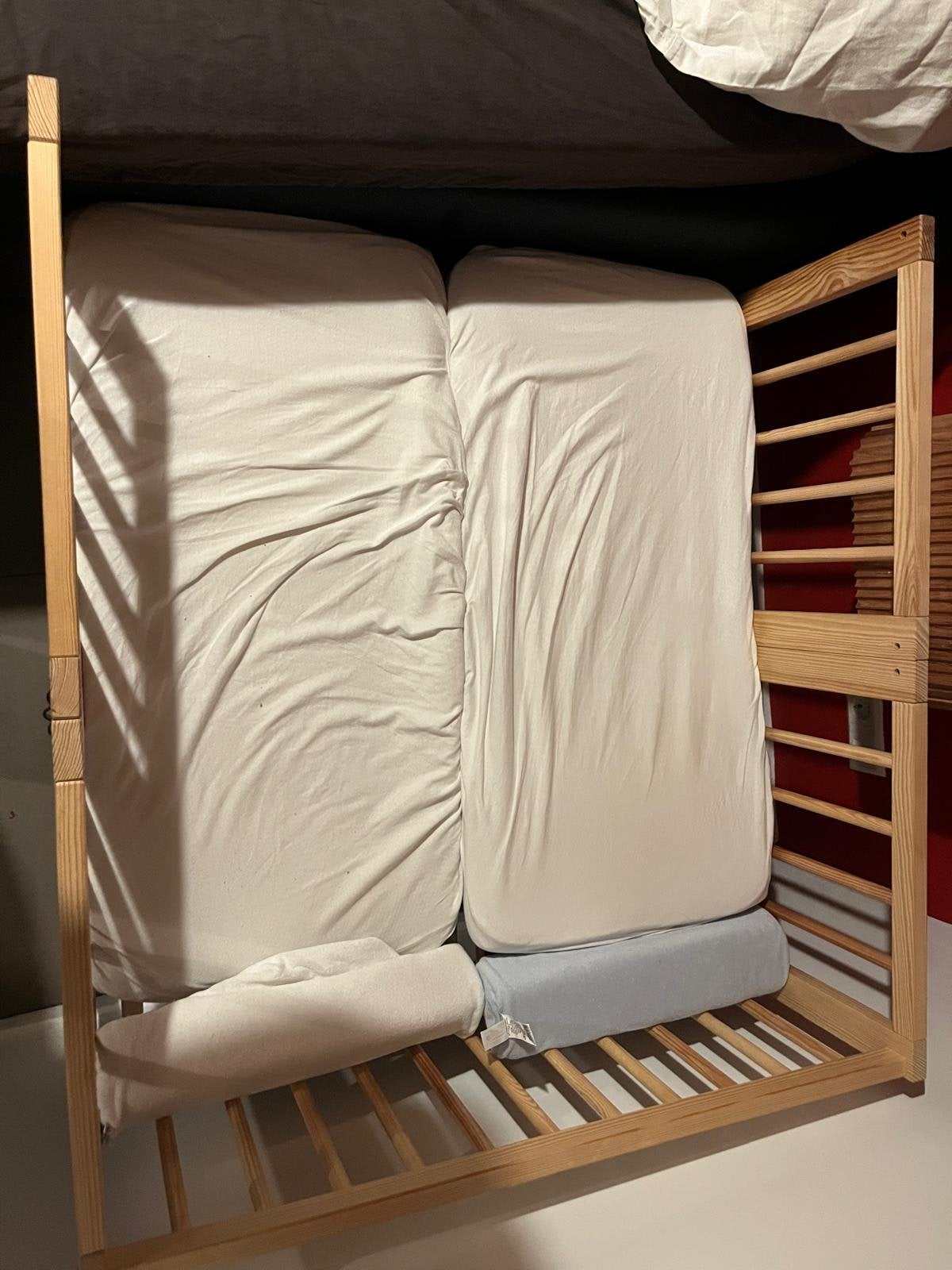 Houten tweeling co-sleeper/wieg/ledikant, Ophalen, Gebruikt, Wieg
