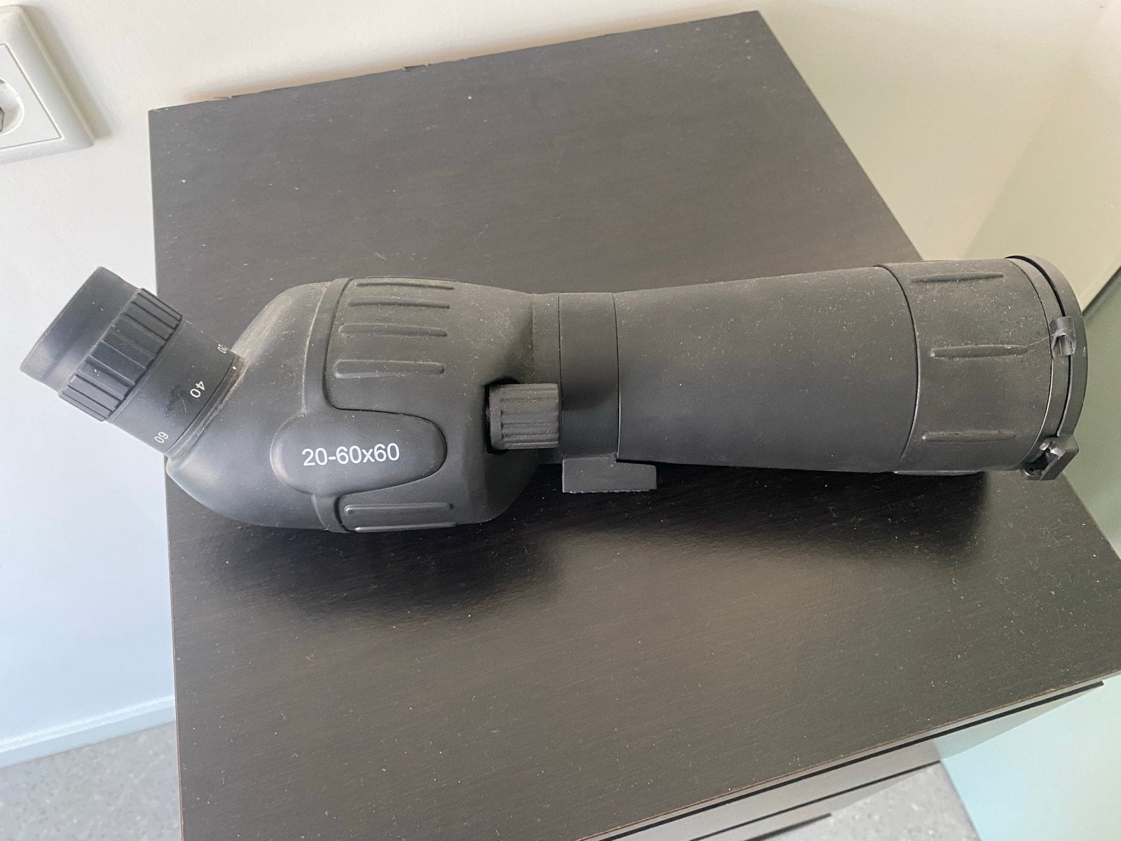 Nedis spotting scope 20-60x60, Ophalen of Verzenden, Zo goed als nieuw, Minder dan 80 mm, Lenzentelescoop (refractor)