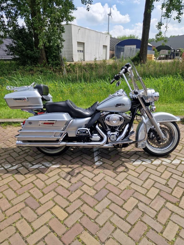 Harley Davidson FLHRC Road King Classic 103 BJ'10 NL GEL 5HD, Motoren, 2 cilinders, 1690 cc, Bedrijf, Meer dan 35 kW