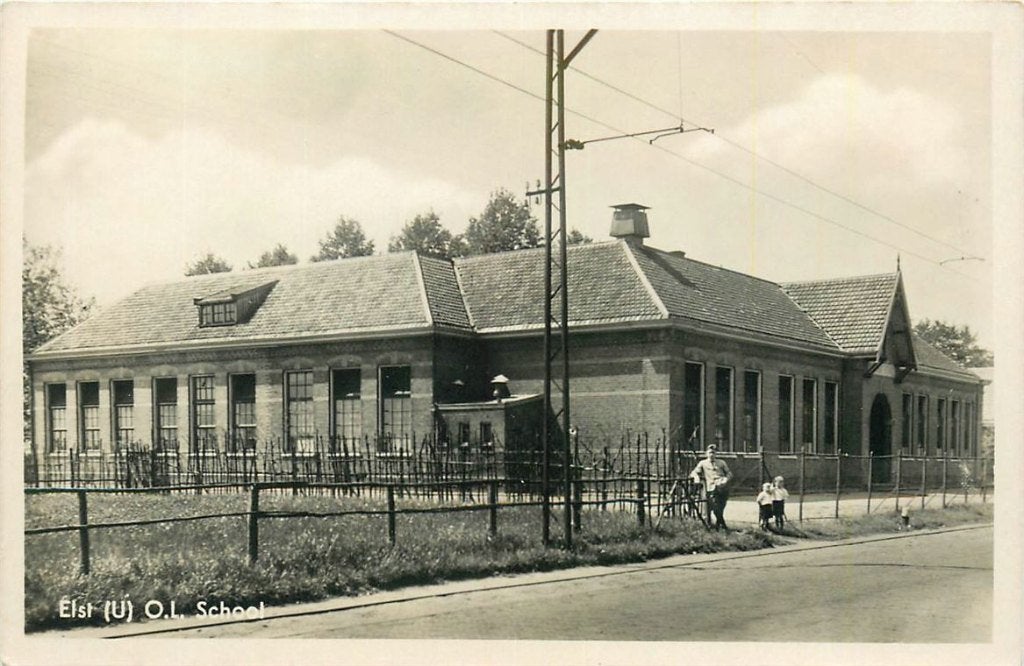 378-341-013 Elst U OL School, Verzamelen, Ophalen of Verzenden, Voor 1920, Utrecht
