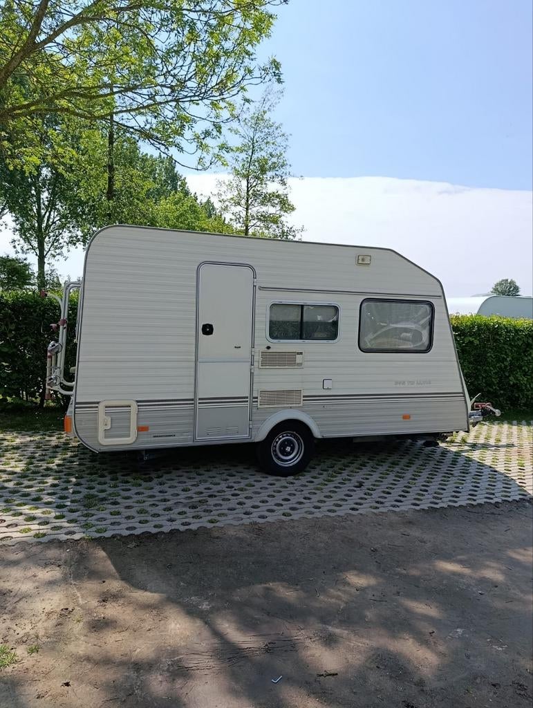 Nette Avento 395 TD luxe inclusief voortent, Avento, Treinzit, Dwarsbed, Particulier