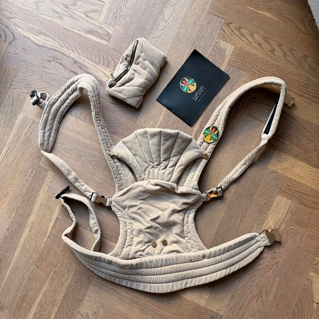 UNIIN Draagzak Beige - Nooit gebruikt, Kinderen en Baby's, Overige merken, Buik of Rug, Nieuw, Ophalen of Verzenden