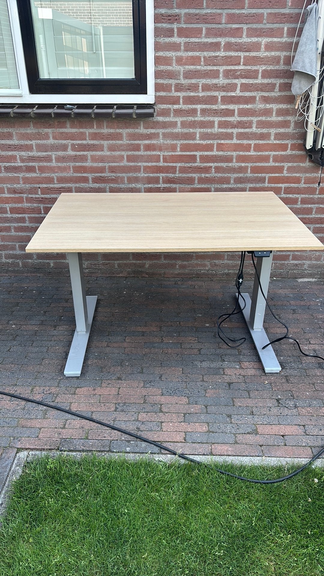 Sta / zit- Bureautafel, Huis en Inrichting, Bureaus, Ophalen, Elektrisch, Zo goed als nieuw