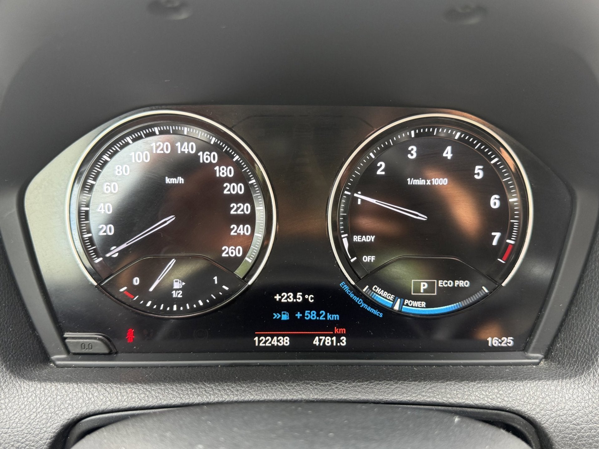 BMW 1-serie 118i High Executive | Dakraam | Leder | LED, Auto's, Dealer onderhouden, Gebruikt, Bedrijf, 650 kg