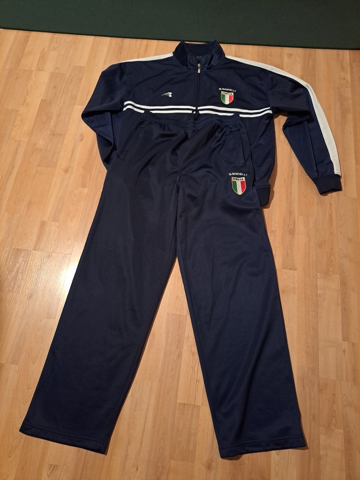 Trainingspak b.bocelli, maat L, donkerblauw, z.g.a.n., Maat 52/54 (L), Blauw, Ophalen of Verzenden, Zo goed als nieuw
