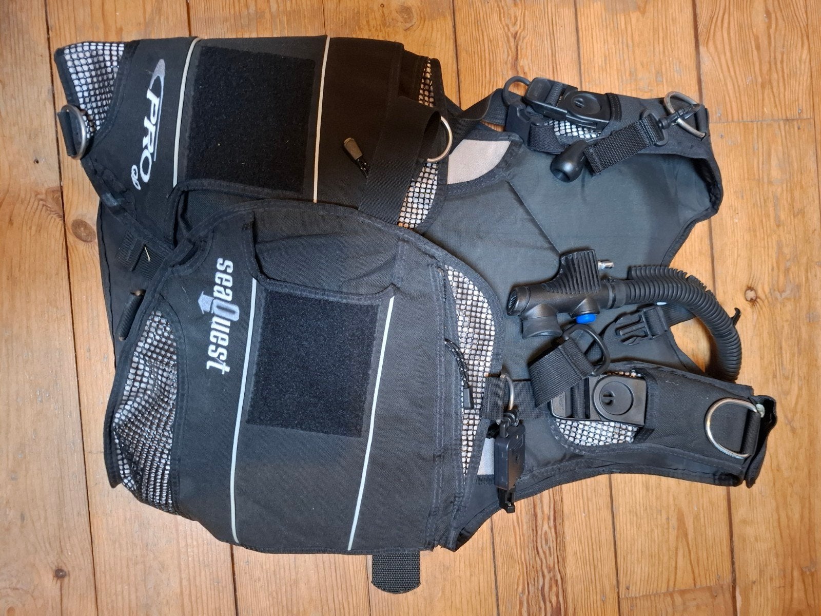 Complete duikuitrusting: SeaQuest, Scubapro, Suunto, Watersport en Boten, Duiken, Gebruikt, Trimvest of Wing, Ophalen