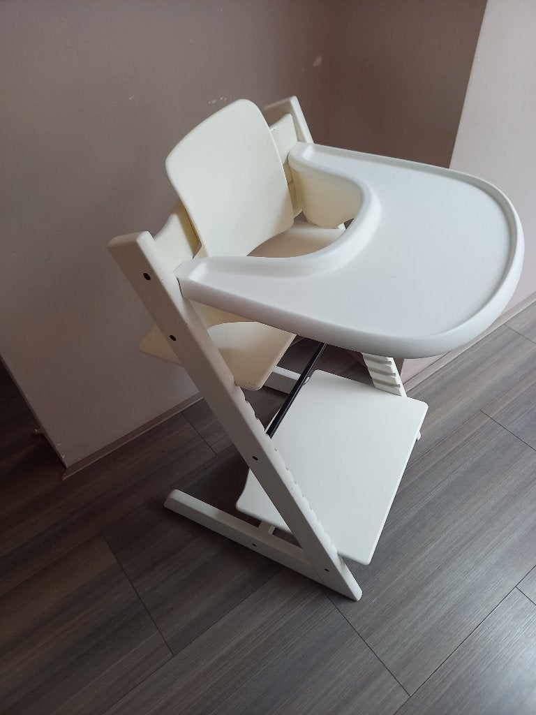 Stokke Tripp Trapp stoel, met tafelblad en babyset, Ophalen, Gebruikt, Meegroeistoel, Aanschuifbaar