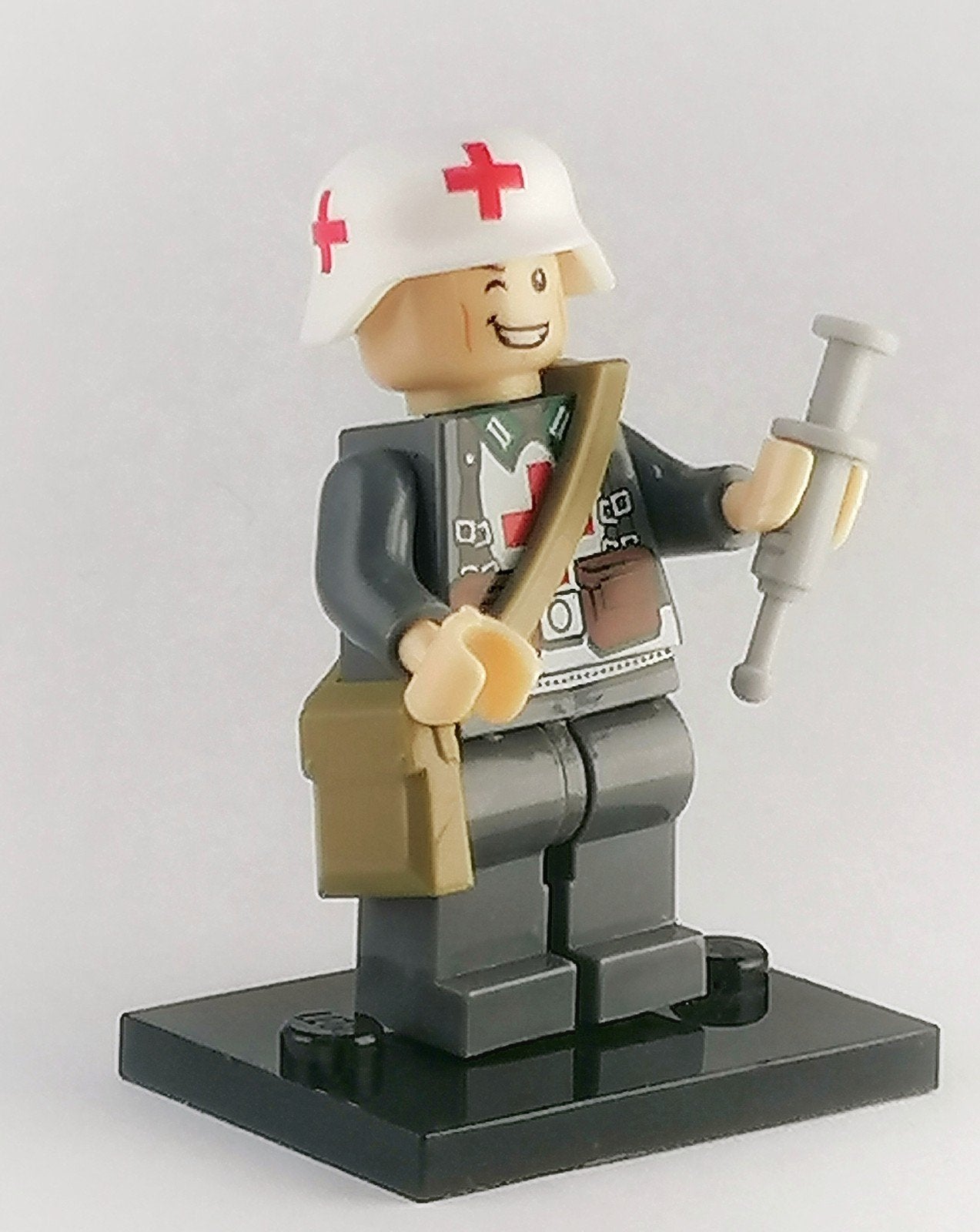 WW2 minifiguur Duitse soldaat Hospik 2 € 3,00, Ophalen of Verzenden, Zo goed als nieuw