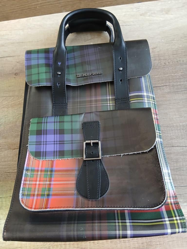 Dr. Martens Tartan Schoudertas/Rugzak,leer, Overige merken, Overige kleuren, Ophalen of Verzenden, Zo goed als nieuw