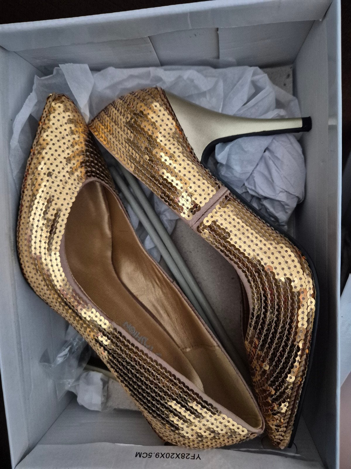 Gouden Pailletten Pumps - Feestelijke Hakken, Ophalen of Verzenden, Nieuw, Overige kleuren