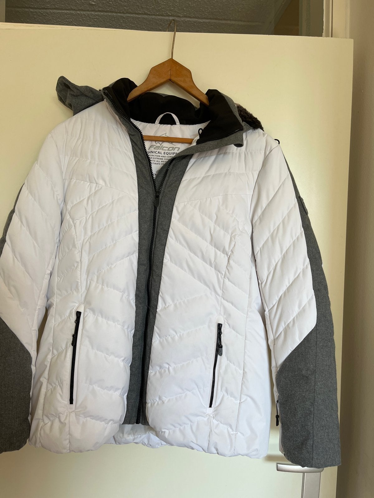 Falcon winterjas dames - wit/grijs - maat 3XL, Ophalen of Verzenden, Zo goed als nieuw, Maat 46/48 (XL) of groter, Wit