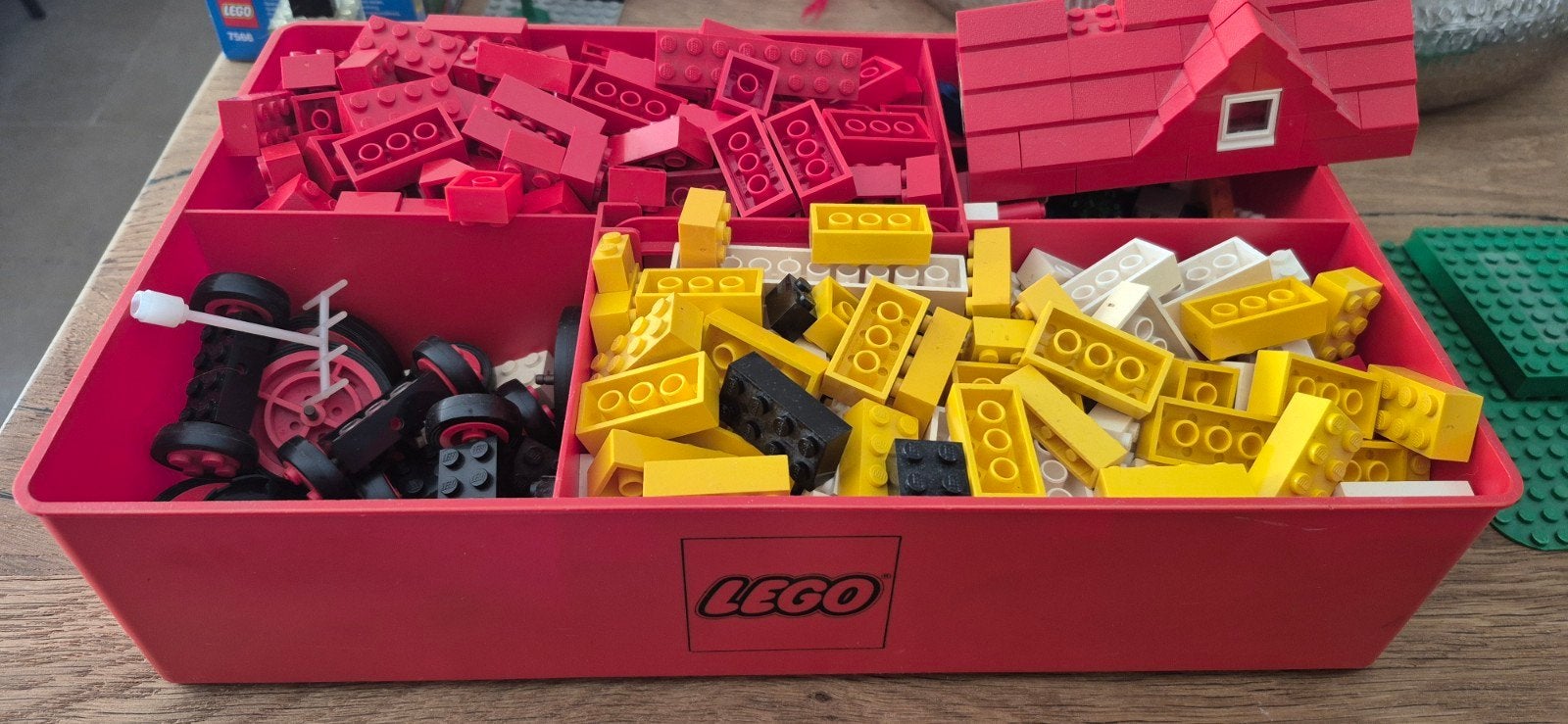 Originele LEGO blokken met wielen, Kinderen en Baby's, Speelgoed | Duplo en Lego, Gebruikt, Lego, Ophalen of Verzenden, Inclusief accessoires