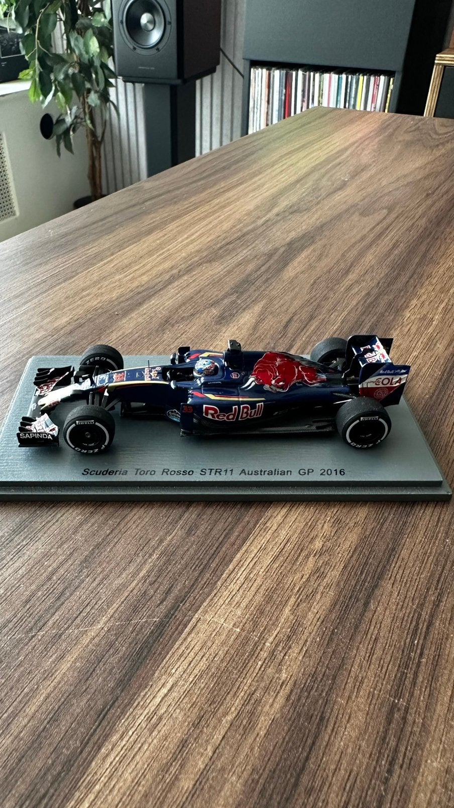 Max Verstappen Toro rosso Str11 australian GP spark, Ophalen of Verzenden, Zo goed als nieuw, Formule 1