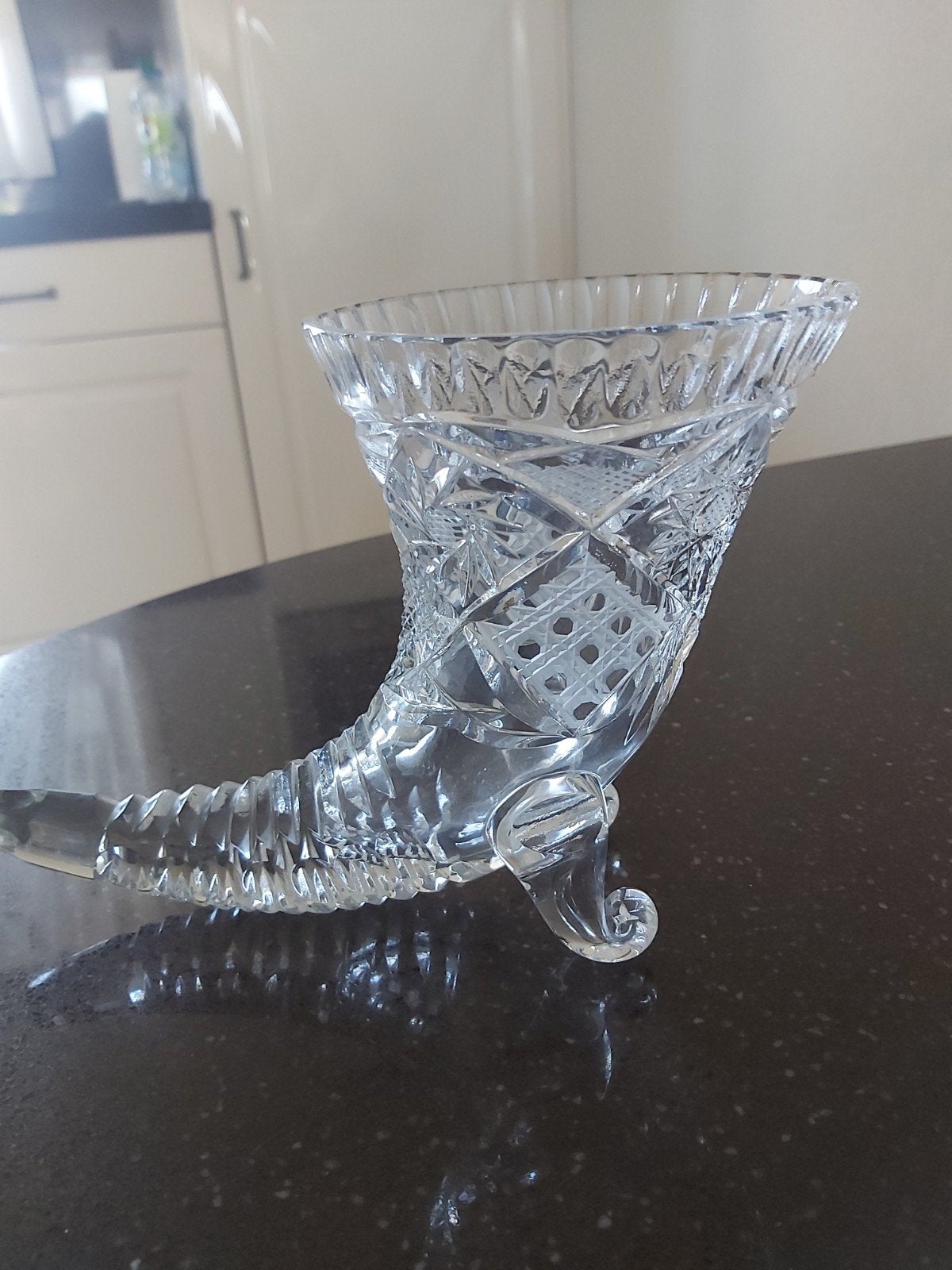Kristallen Hoorn Vaas - Decoratief en Elegant, Antiek en Kunst, Ophalen