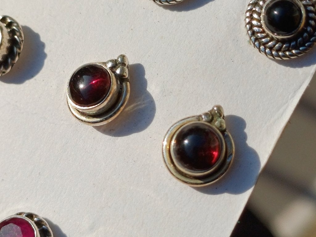 Vanoli 925 zilveren oorbellen oorknopjes met granaat, Sieraden, Tassen en Uiterlijk, Oorbellen, Daiva1973@hotmail.com, Vanoli