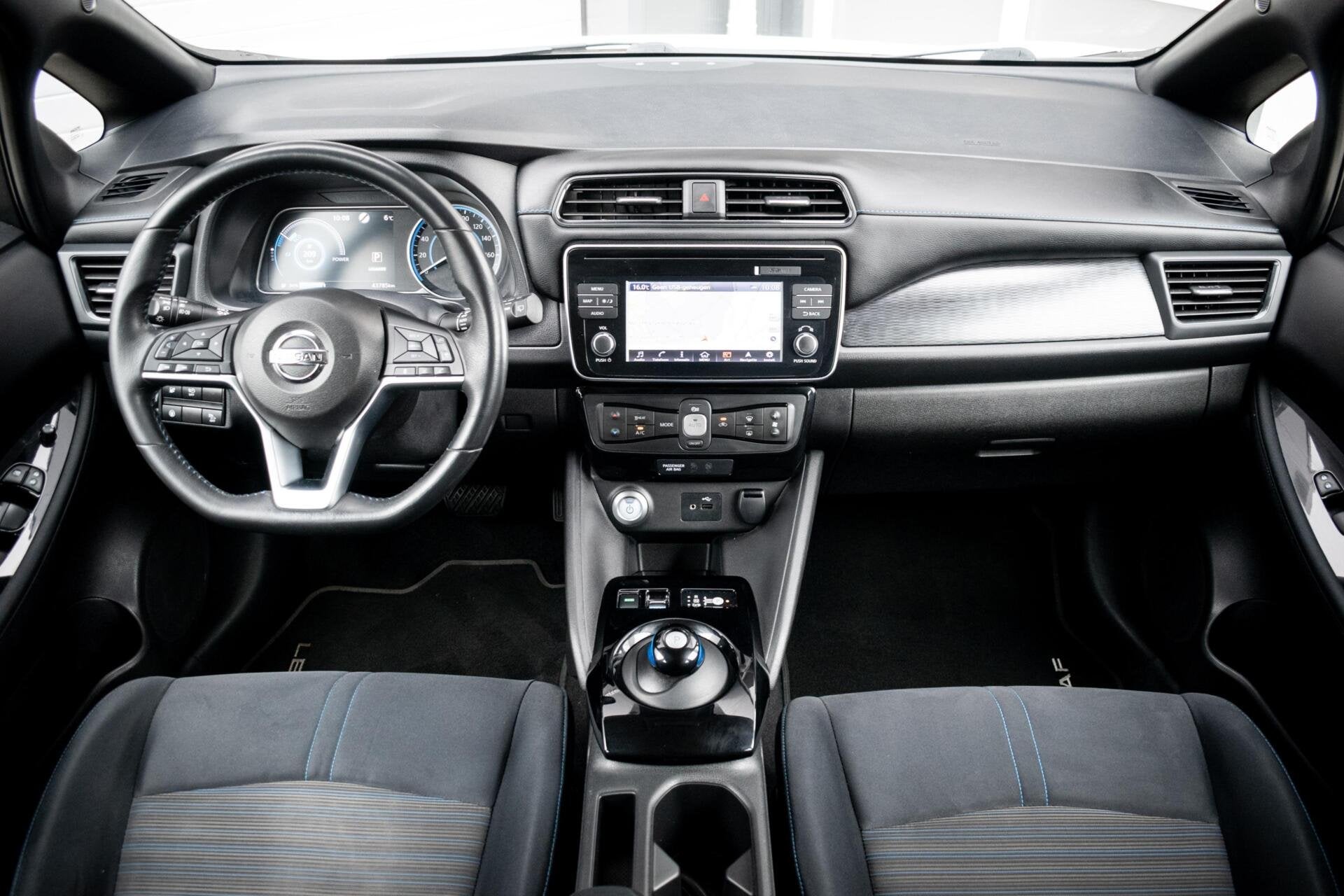 Nissan LEAF N-Connecta 40 kWh|SOH 90%|CAMERA|ADAPT. CRUISE|C, Auto's, Gebruikt, Wit, Automatische klimaatregeling, Leaf